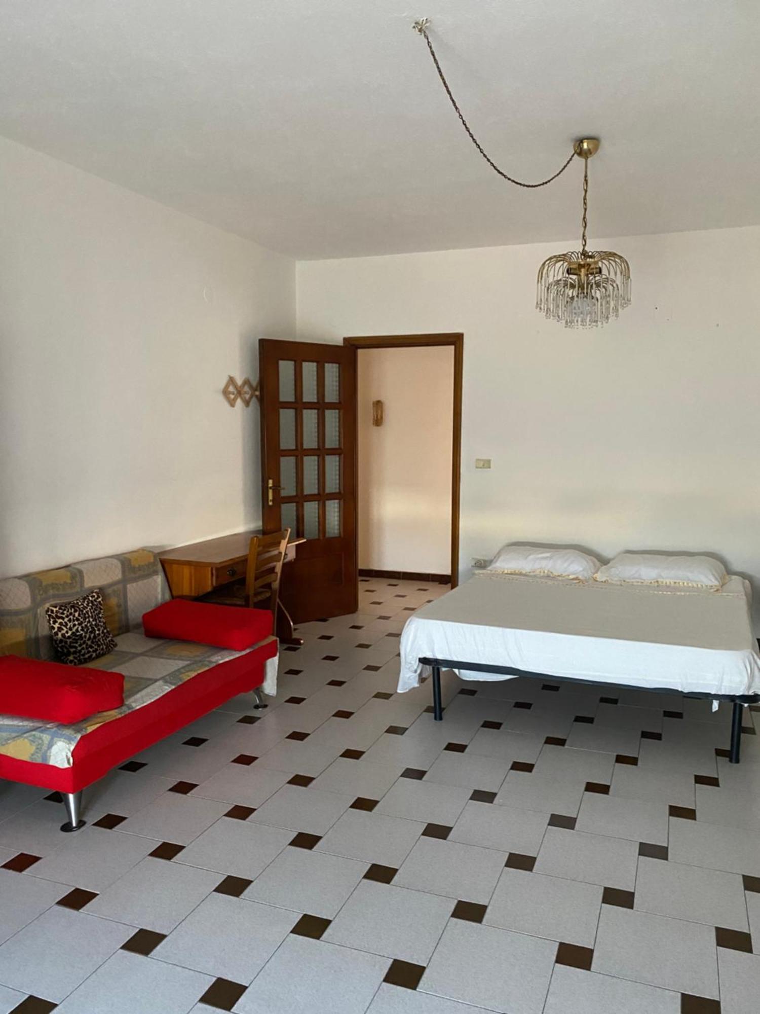 Casa Vacanze Gilli Hotell Cagliari Exteriör bild